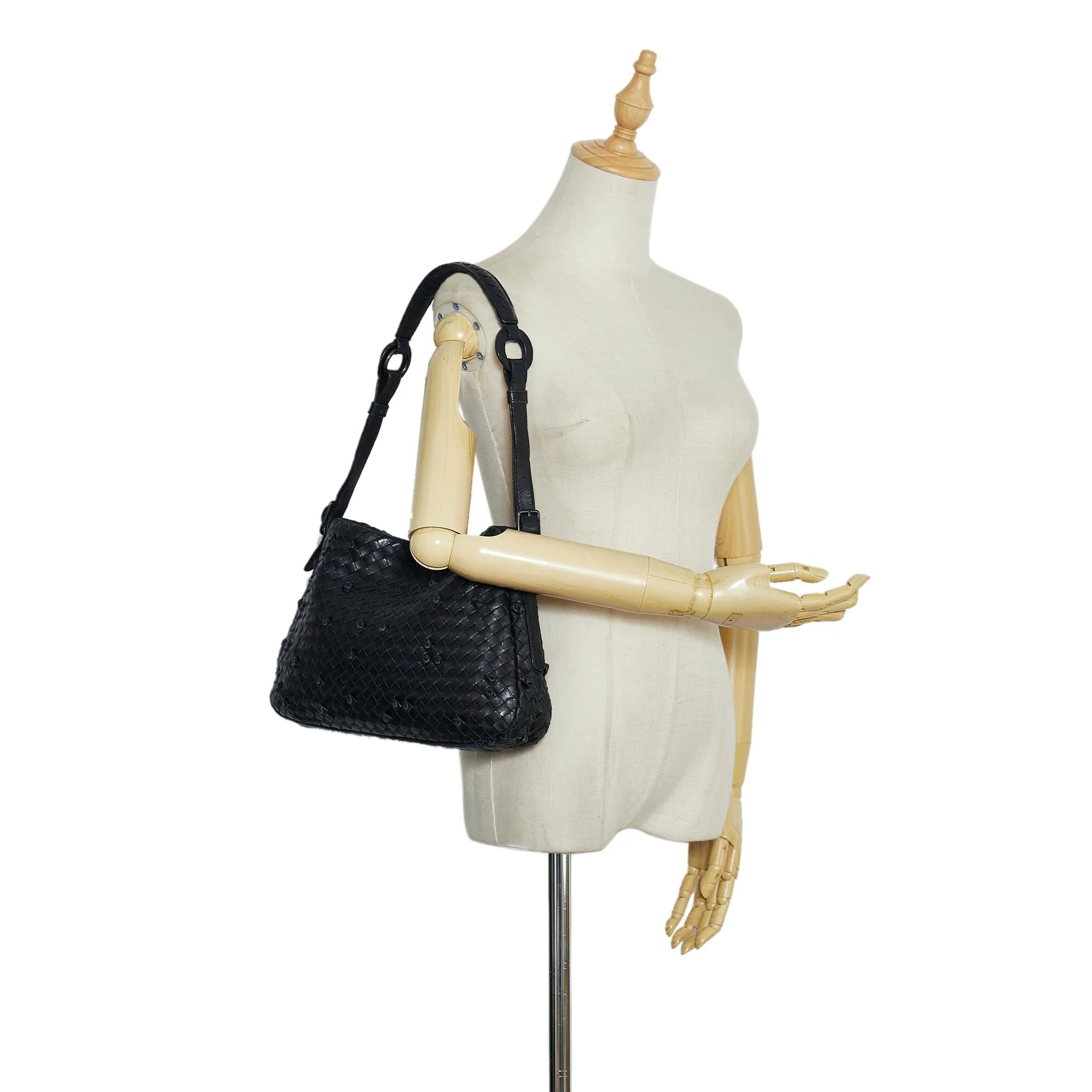 Bottega Veneta Intrecciato Nappa Naruto Knot Shoulder Bag (SHG-P9xt5t)