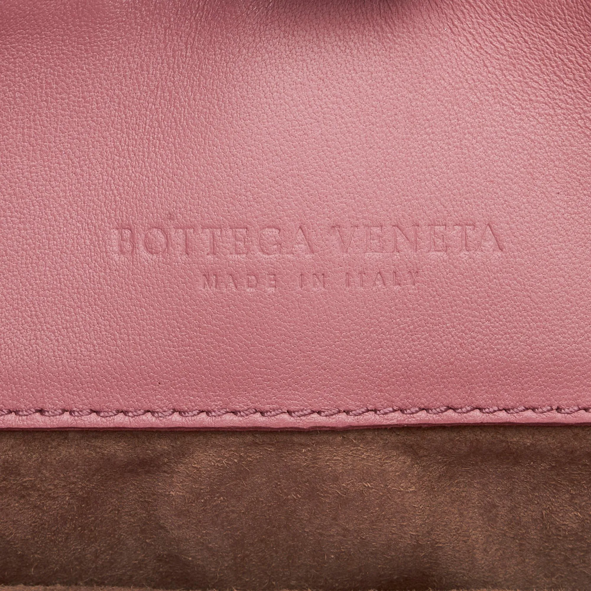 Bottega Veneta Small Intrecciato Olympia Shoulder Bag (SHG-wrULzG)