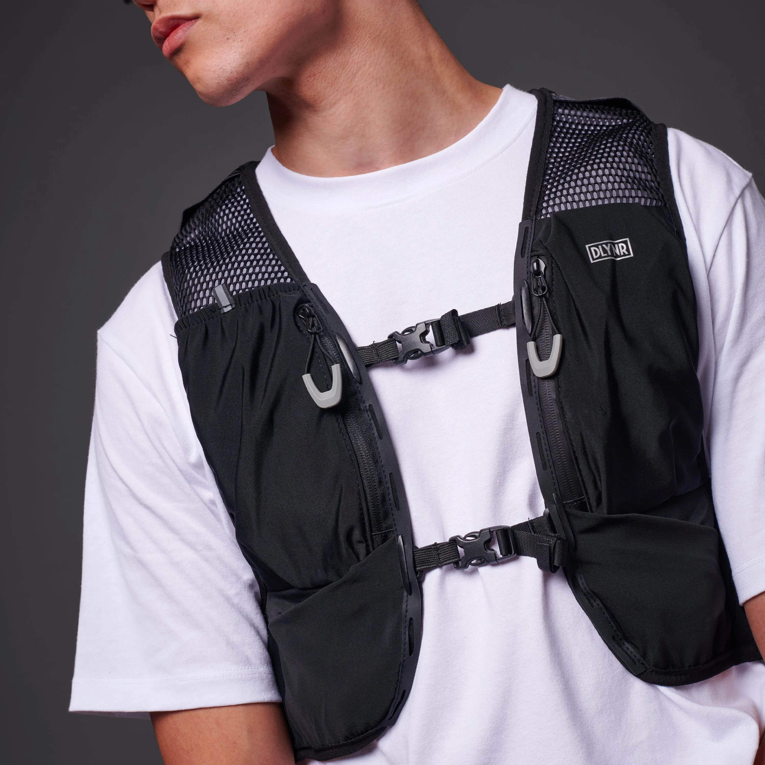 DLYNR Urban Vest Bag