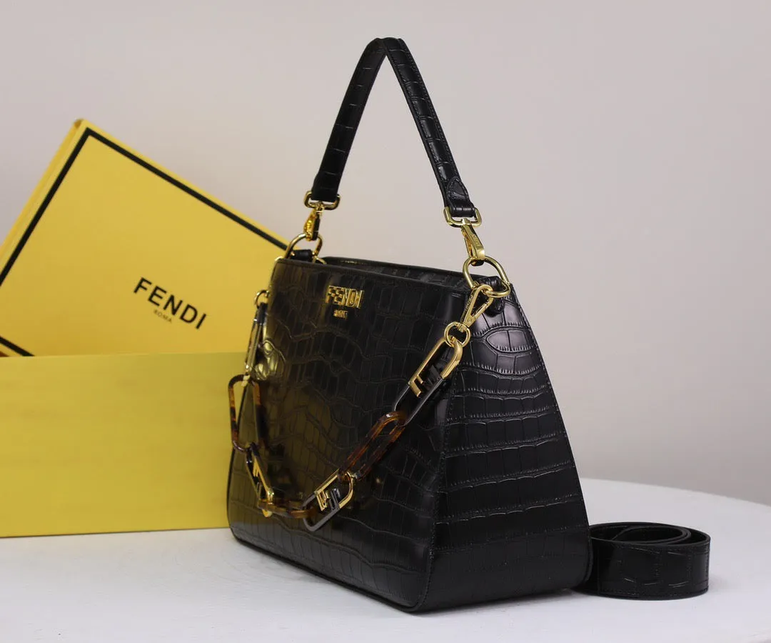 FF153 Fendi O’Lock Zipper / 13.8x5.5x9inch