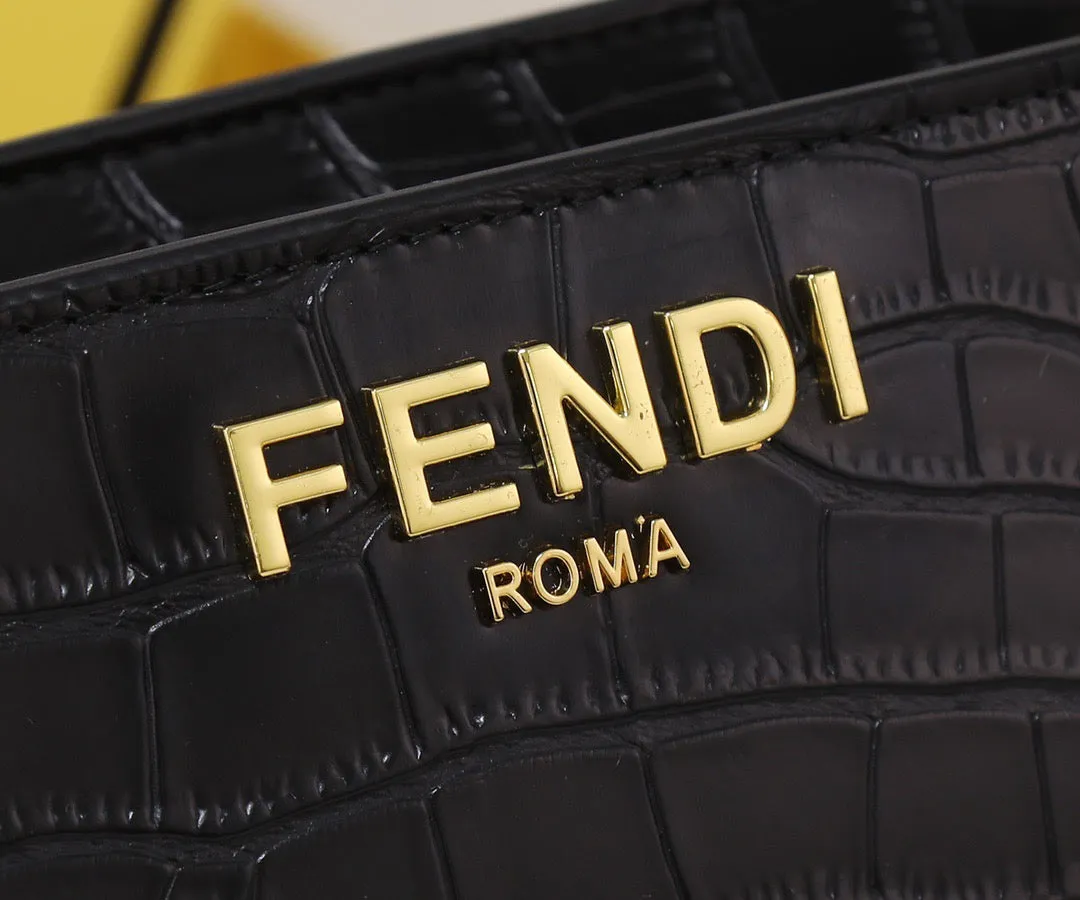 FF153 Fendi O’Lock Zipper / 13.8x5.5x9inch