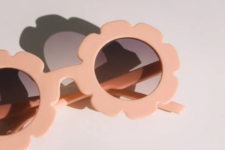 Flower Child Sunnies in Peach