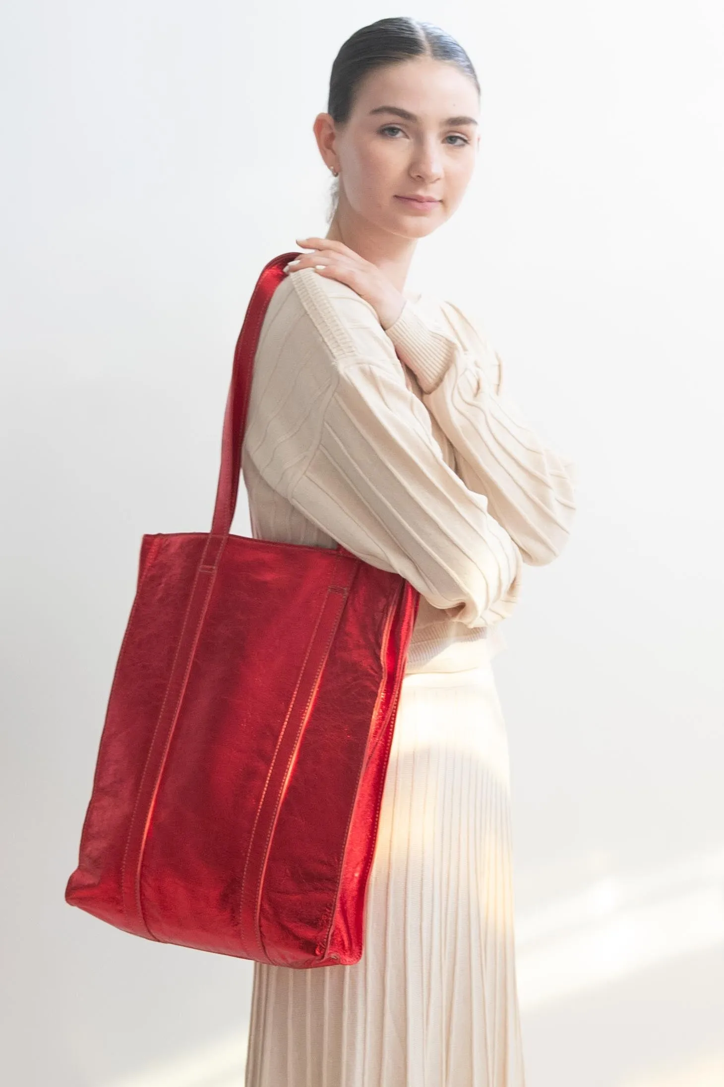 Harpers Emporium Never Full Tote in Metallic Red