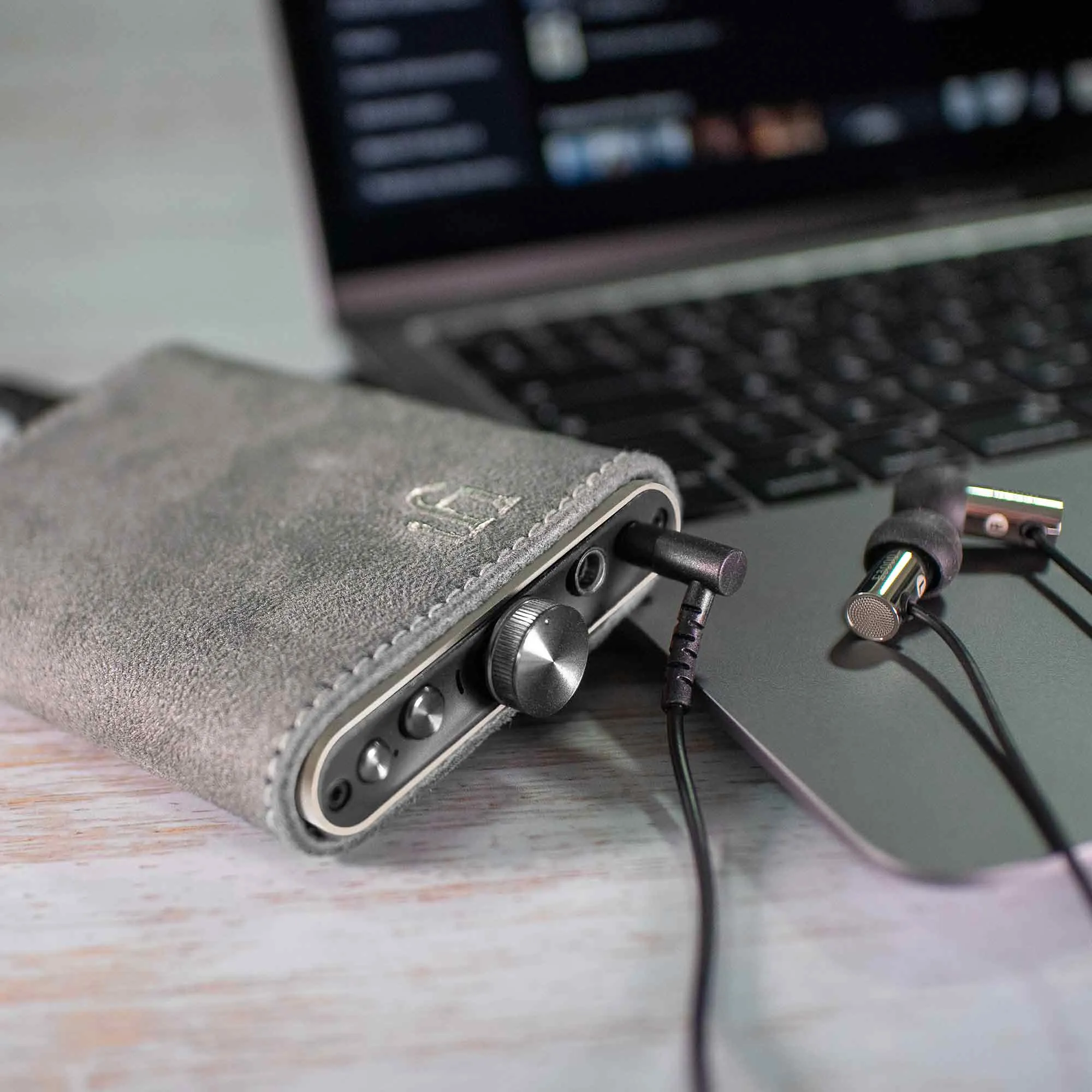 iFi Audio hip-dac3 Portable USB DAC/Amp