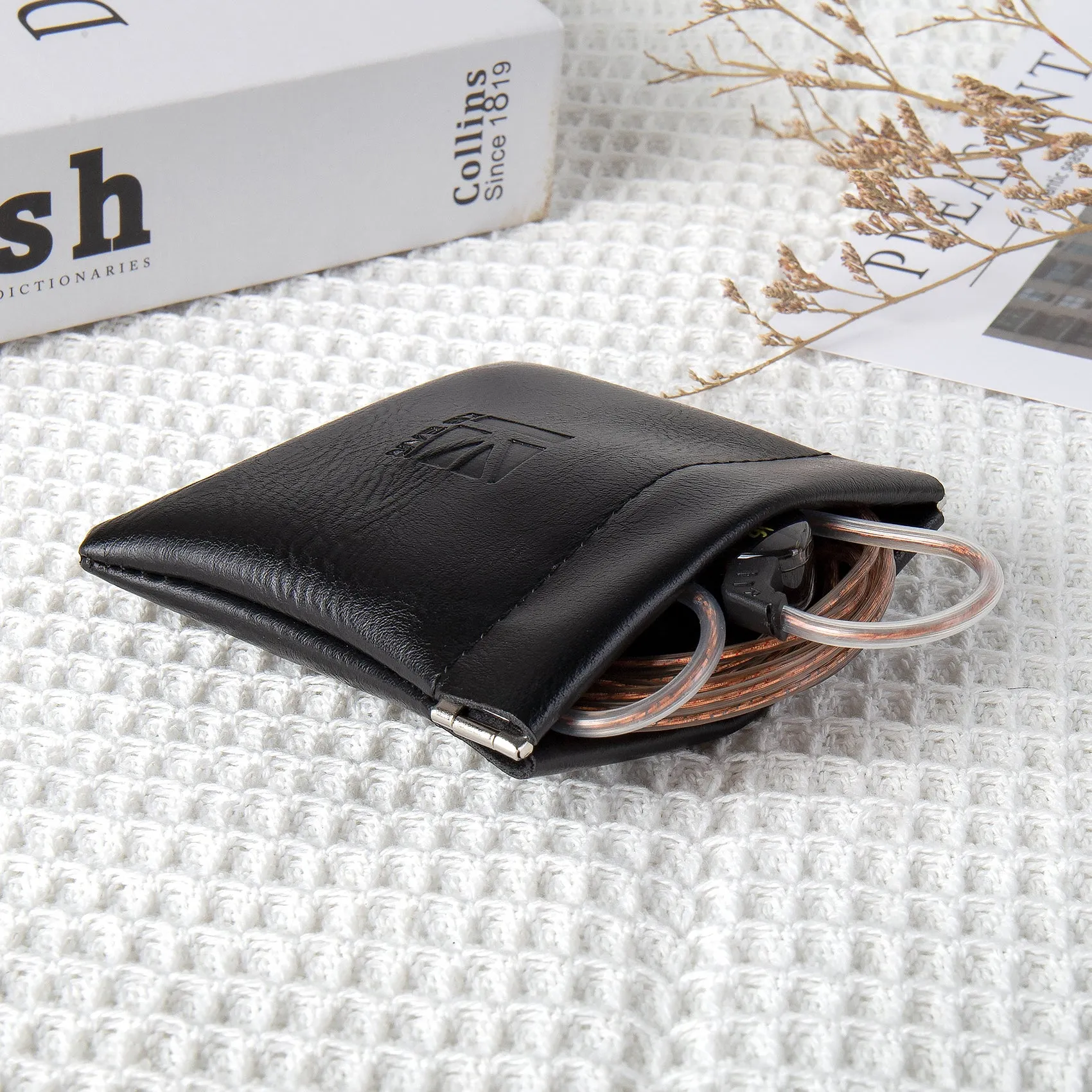 【KBEAR BP01】 Earphones Storage Bag Headphone Accessory Earbuds Leather Case