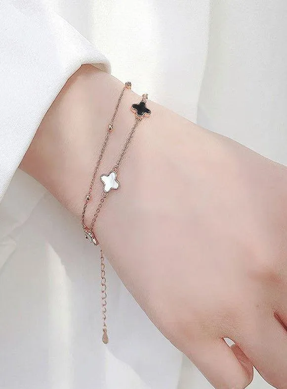 Less is More! Fabufabu Sterling Silver Clover Bracelet