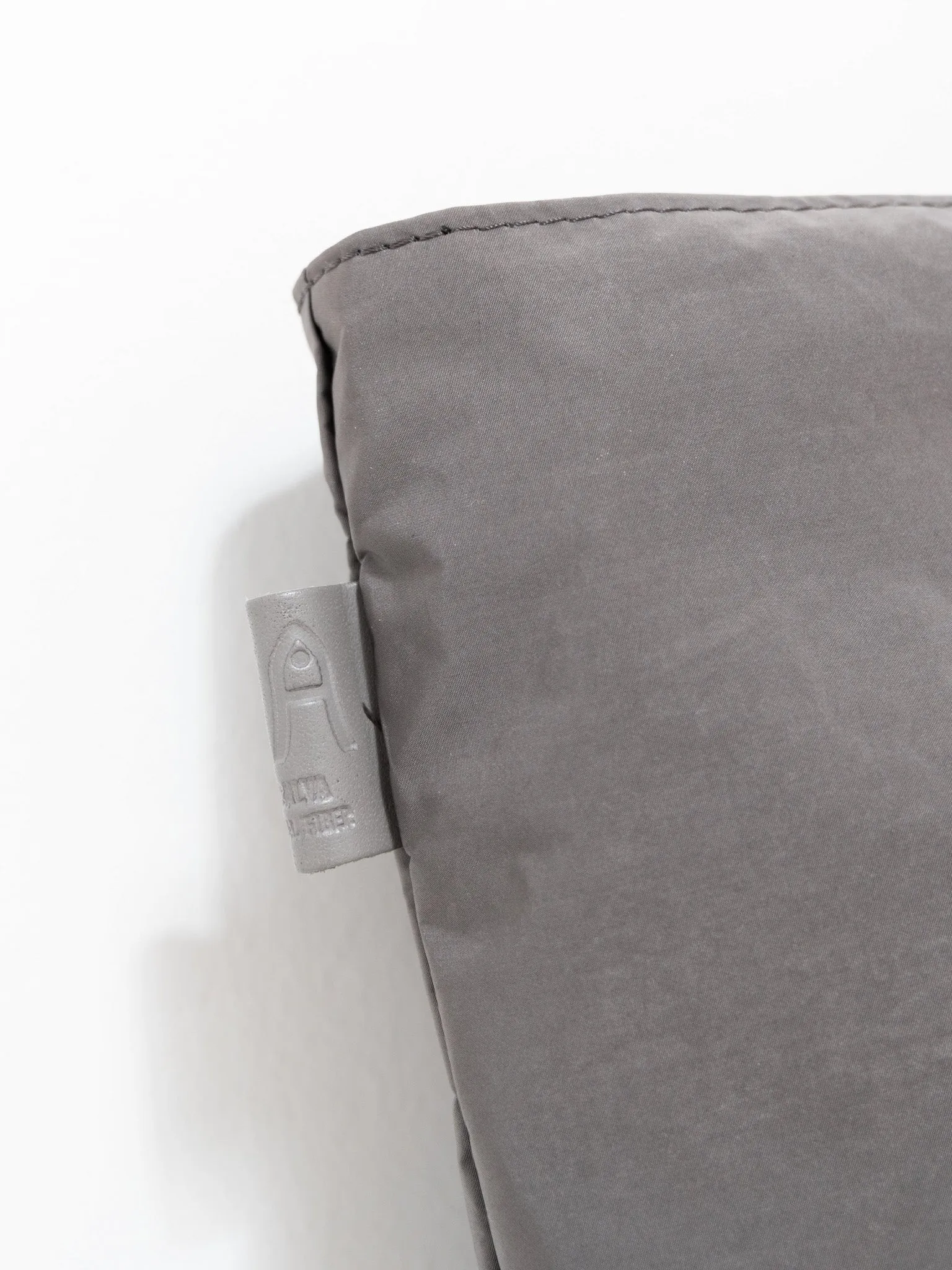 Medium Split Yarn Tote - Gray